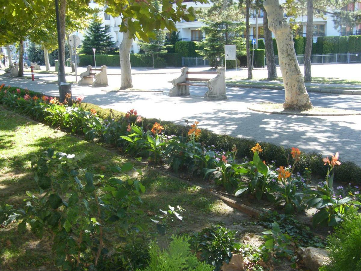 Park Setany Apartman Balatonlelle Exterior photo